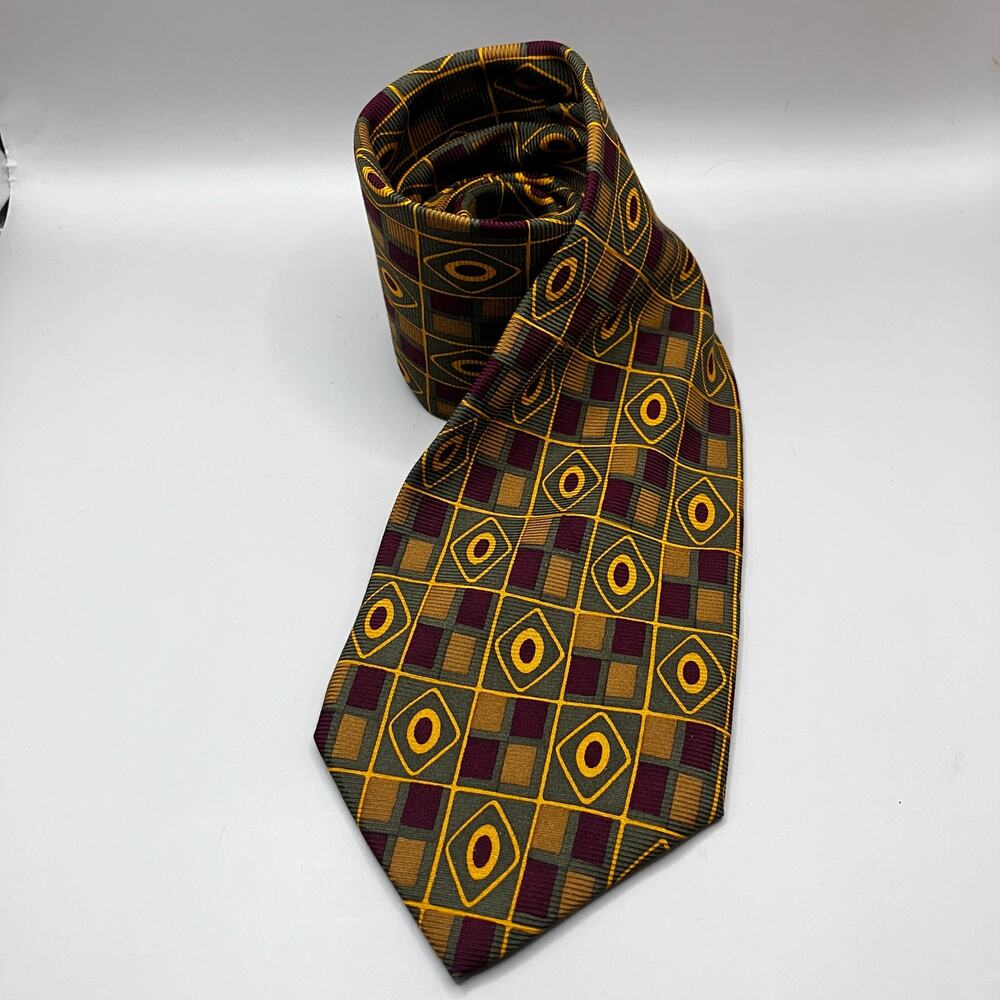 Coach Tie 60” x 3.75” 100% Italian Silk Green Red Yellow Geometric Preppy Career